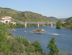Vista panoramica da Ponte de Belver sobre o Rio Tejo